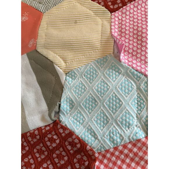 Hexagon Patchwork Quilt 88x86 Cotton Fabric Cutter Craft Sewing Project - Picture 6 of 13